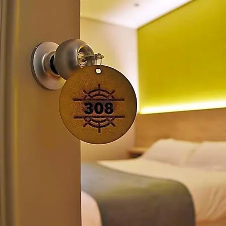 Hotel Hospedium La Marina Costa Da Morte 2*