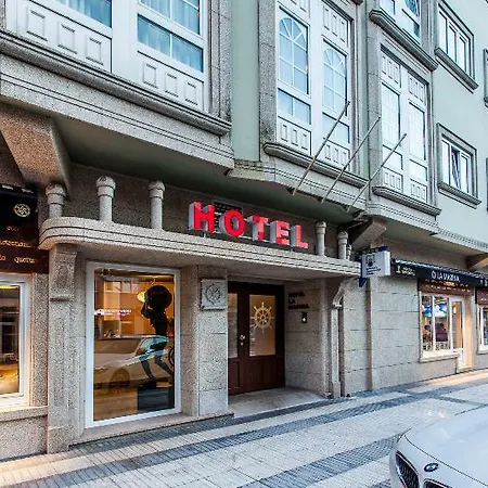 酒店 Hospedium La Marina Costa Da Morte 2*