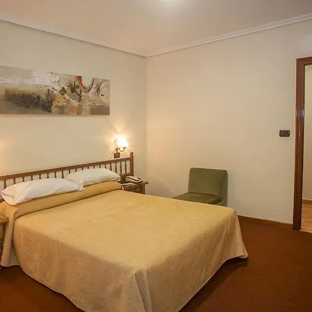 Hospedium La Marina Costa Da Morte Отель 2*