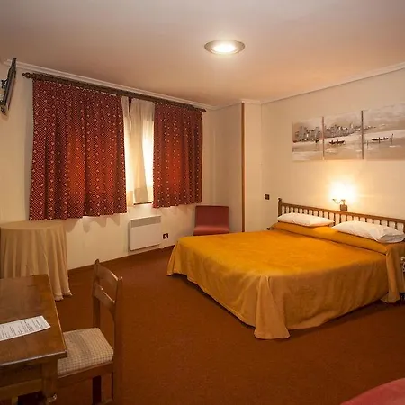 Hospedium La Marina Costa Da Morte Отель Сеэ