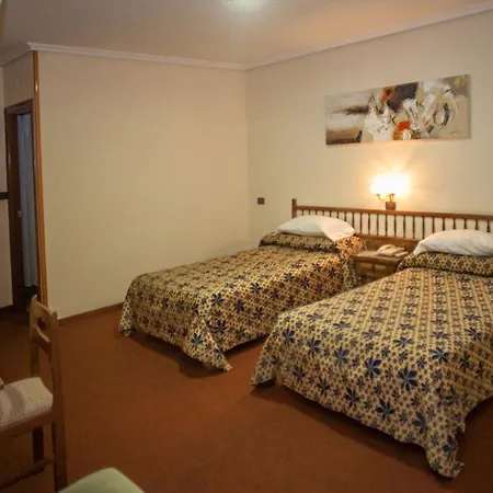 Hospedium La Marina Costa Da Morte 2*