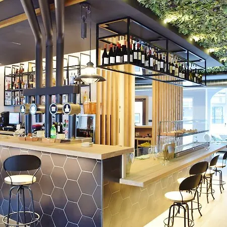 Отель Hospedium La Marina Costa Da Morte 2*