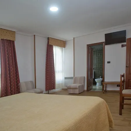 Hospedium La Marina Costa Da Morte 2* Сеэ