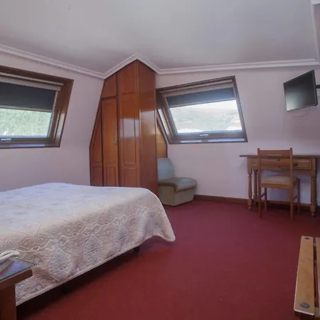 Отель Hospedium La Marina Costa Da Morte Сеэ